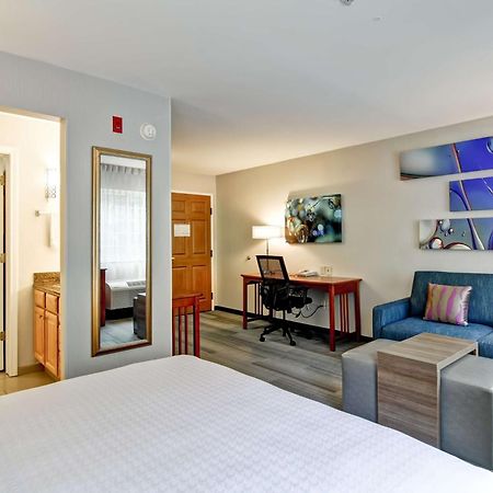 Homewood Suites By Hilton Stratford Exteriér fotografie