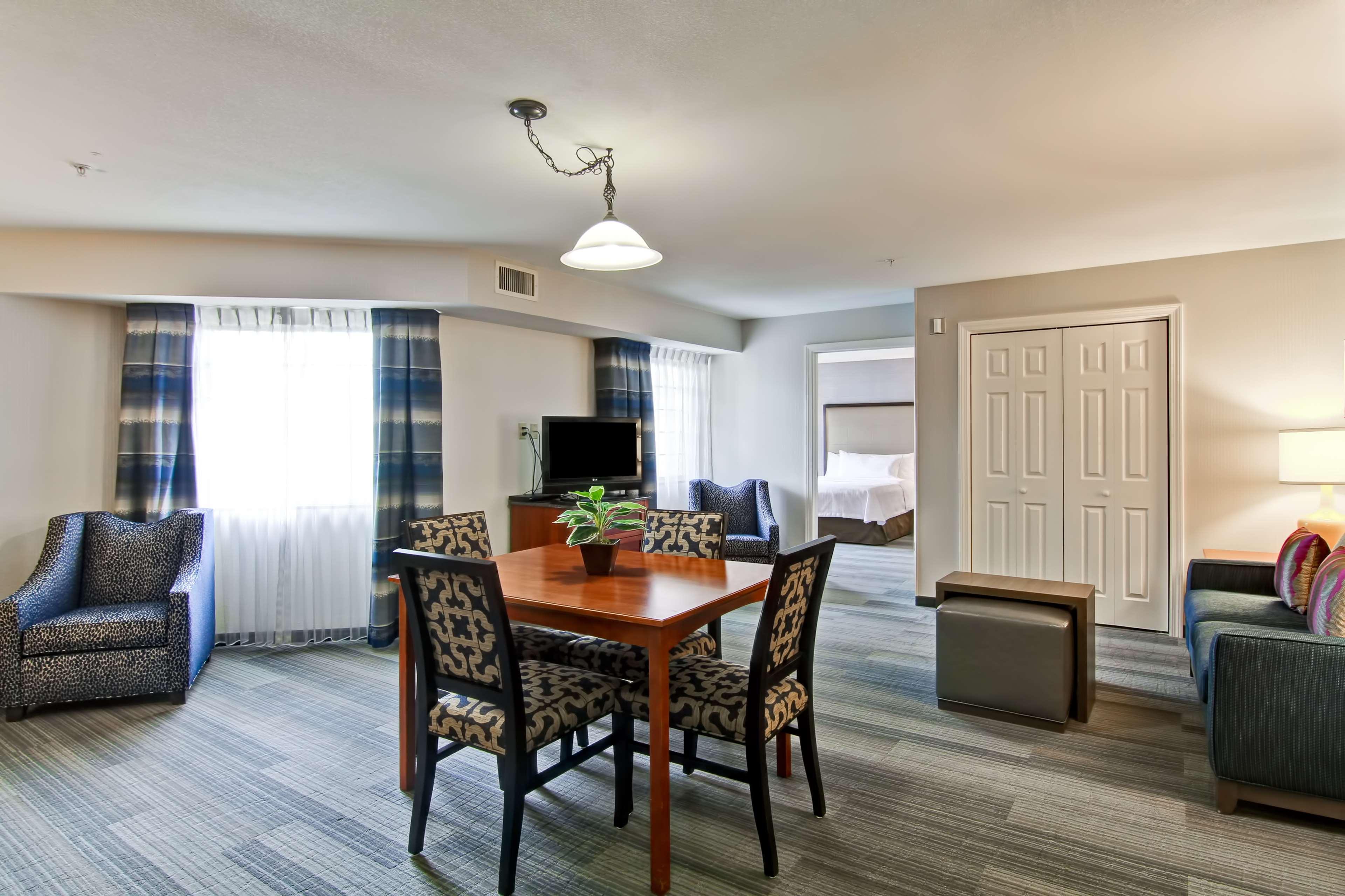 Homewood Suites By Hilton Stratford Exteriér fotografie