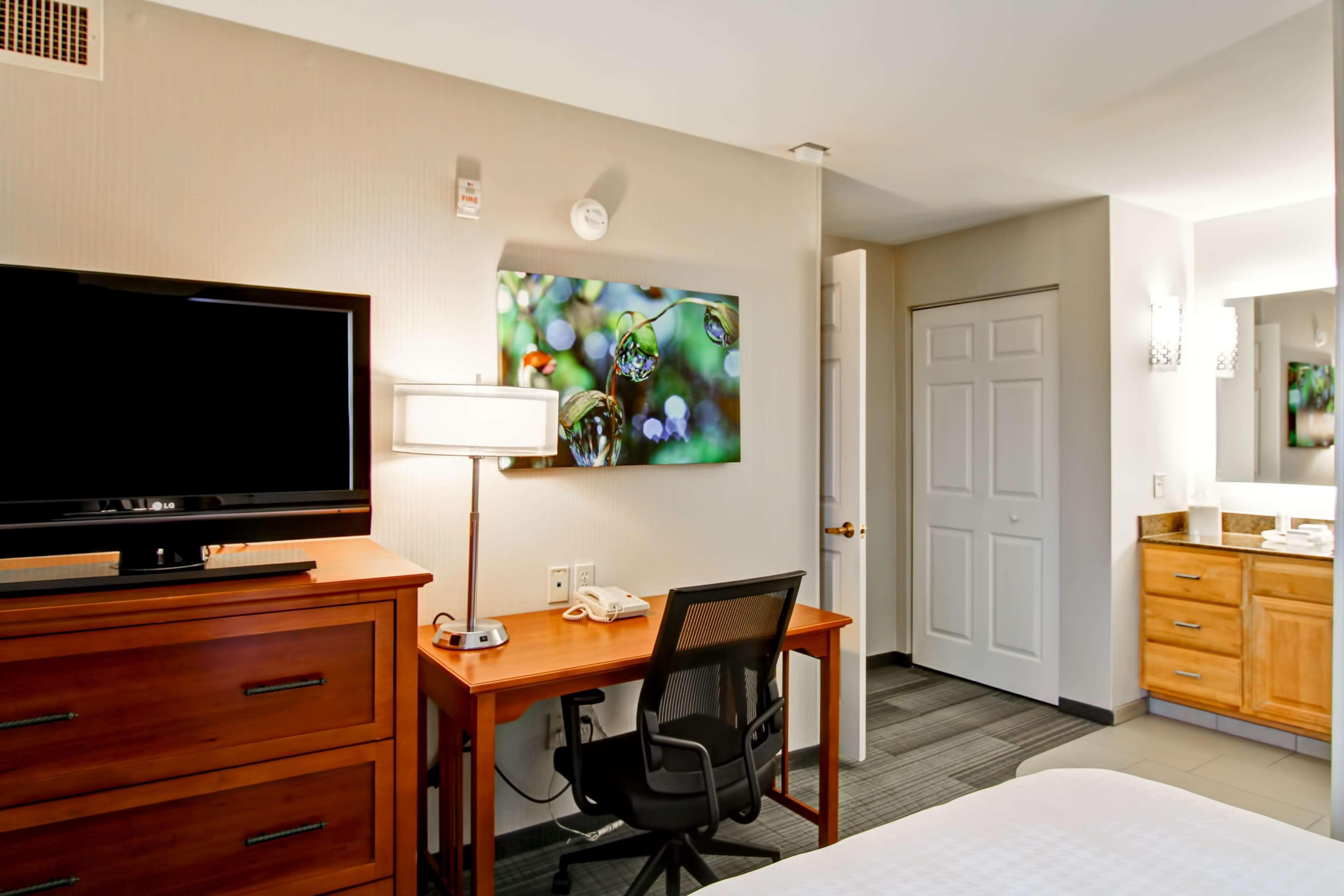 Homewood Suites By Hilton Stratford Exteriér fotografie